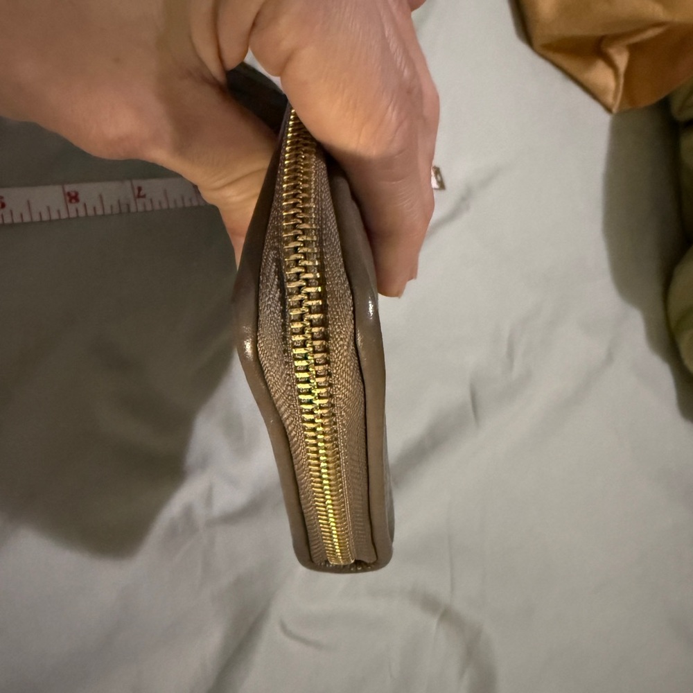 See By Chloé Taupe Leather Zip Wallet with Tassel - Picture 6 of 15